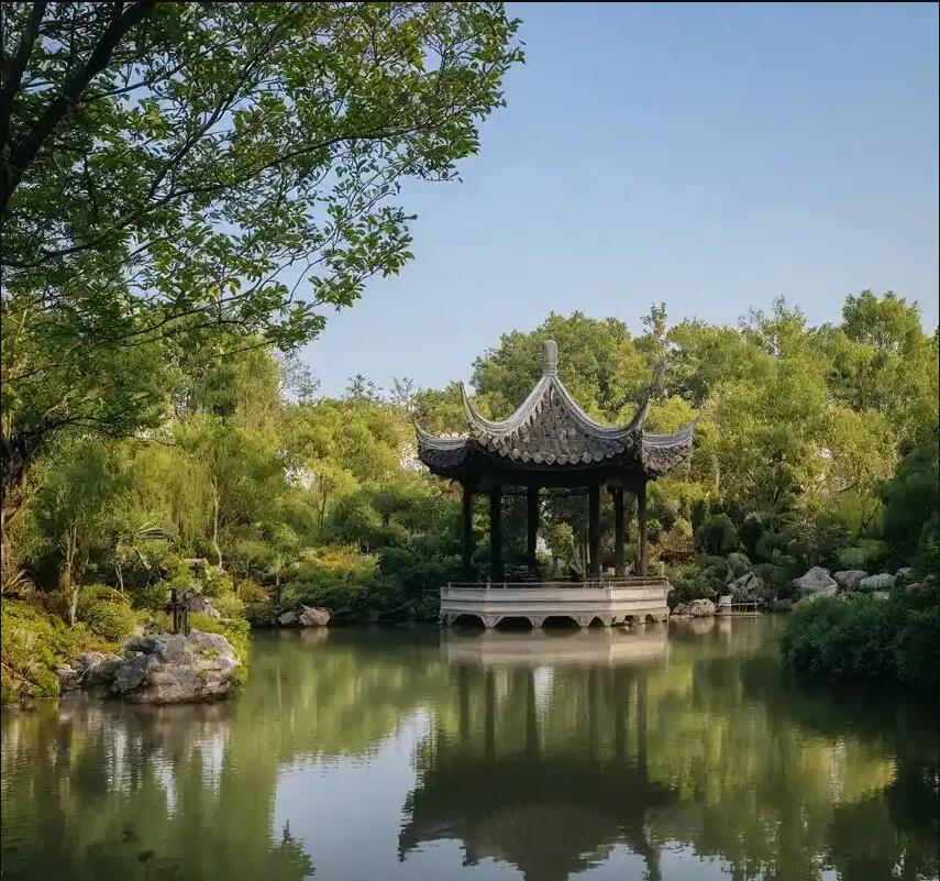 黄山徽州南松餐饮有限公司