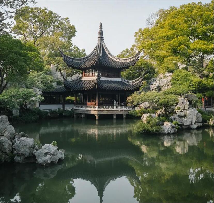 黄山徽州南松餐饮有限公司